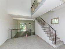 红梅公园旁 稀缺联排 边户 御翠园别墅区 4室2厅 毛坯