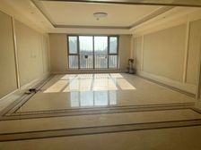 正南中海城市广场钻石湾5室2厅精装修