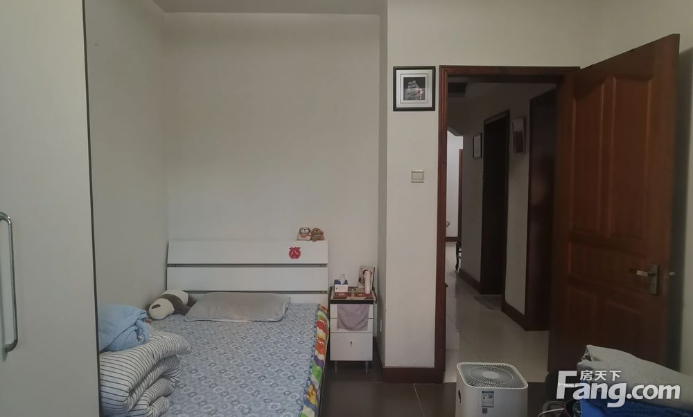 福盛花园3室1厅精装修