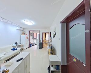 地铁旁,精装修全朝南一居室,采光好,视野好