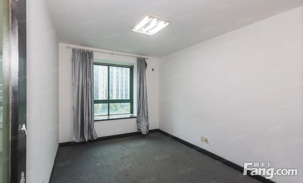 黄龙世纪苑 保俶塔 三房朝南 房龄新带电梯 单价低