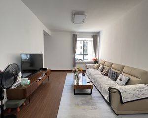 忆江南小区3室2厅1卫南朝向188.0万元/套出售