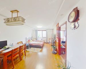 花语金郡 满五高层带电梯户型方正 小区环境好 紧邻地铁