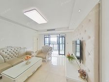 飞机户型,电梯大3房,绿地富康苑,近360商业,配套成熟。