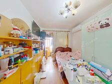 光明楼,田字格三居室 南北通透 带朝西的窗户 满5唯一低楼层