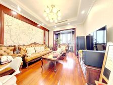 正南宝华海尚郡领4室2厅精装修