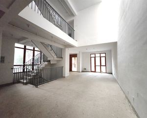 燕西华府南向毛坯别墅 五室三阳台满二产权