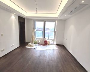 中梁壹号院3室1厅2卫南朝向350.0万元/套出售
