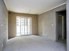 高铁新城 环秀湖花园 3室 2厅 低楼层 出行便利