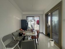 龙光玖誉城珺城4房2厅109万