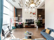 南北通透天鹅湾北区4室2厅精装修