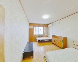 西城德胜 近公园 近地铁 带电梯 产权清晰
