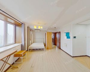 西三旗上奥世纪中心电梯高层两居室,东南北朝向,满五年商品房