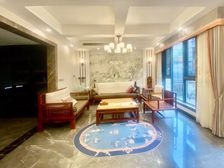 照母山 象屿两江御府四房378万