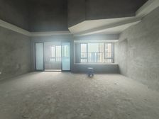 双书包,跃层四房,出门即公园、轻轨、商业154万