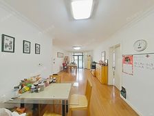 带产权车位,四开间全朝南,南北通透,看房方便