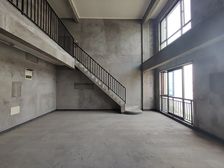 北滨路全看江房源。鲁能星城外滩 带大露台 房源保真!