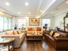 嘉浩国际城 南向豪华别墅 320平 4居 西边户 大花园急售