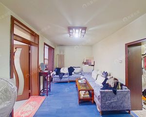 知春路北航南门,带19平朝南向明厅, 满五年公房