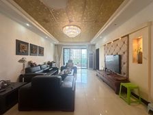 龙脊广场旁 电梯大2室 朝中庭 带大阳台 户型方正