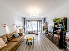 3室2厅逸翠园1期4号院