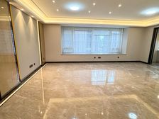 滨江誉品4室2厅3卫南朝向700.0万元/套出售