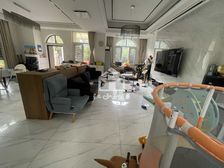 玫瑰园别墅 6房2厅330万