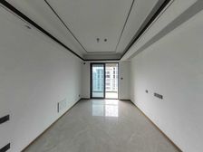 南部商务区 宝龙一城 3房朝南 阳光好 一梯一户