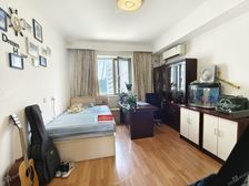 昌平东关南里 南北通透三居 满五顶层带阳台