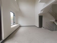 九曲河龙湖内圈端头别墅,带大花园,带3个车位。赠送面积大