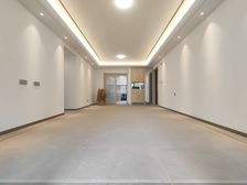 地暖 中央空调 还没入住过 龙湖两江新宸森屿