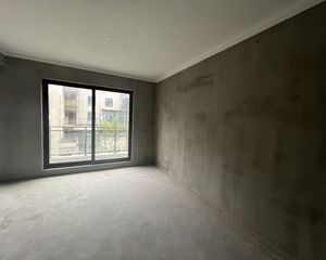 绿地观堂4室2厅3卫南朝向300.0万元/套出售