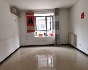 中加福园1室2厅精装修