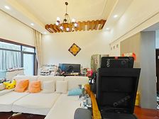 新出名城花园顶楼带大露台 视野好 资源在 自住保养好