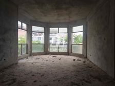 滨江别墅区 7房3厅300万