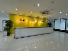 联合社区西区 整层2207方 精装修配空调 大气前台