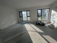 上广文城投君悦府大三室一梯一户楼座好采光佳更名贷款新房手续