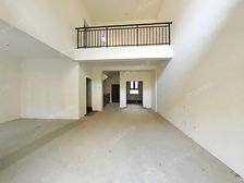 新出!太湖边联排别墅,南花园80平,位置好,靠近小区景观带