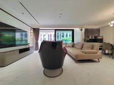 壹号半岛,平层四房,临湖而居,入则宁静,出则繁华