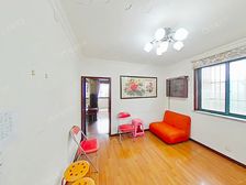 中环内出行便利,采光好,满五年税少,诚心在售,看房随时