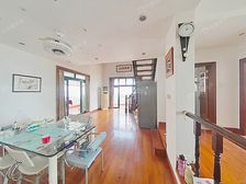 老业主房小高层,挑空客厅6.5米,四房朝南厅南北通,两梯两户