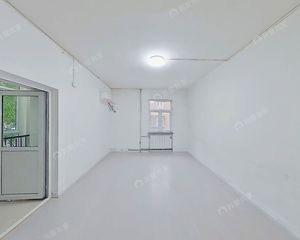 陶白区域+东西南通透三居室+满五年+低楼层!