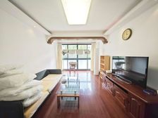 03年品质小区,紧挨长宁古北。靠近15号线。南北通透,诚售!