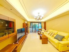 16年次新房,送70平左右独用露台,有车位自带商业,绿城品质