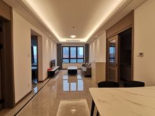 天街旁 龙湖精装两房 业主诚心出售