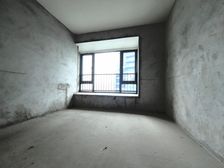 卓越皇后道 215.02平6居 南向毛坯 方便看房