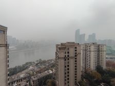 江北嘴 大剧院 豪宅大平层 看江 看两江交汇 全套房设计!!