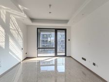 万科海潮云起二期精装修,元宝四叶草套四双卫户型,随时看房