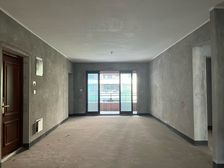 江北区 万科悦湾南区 四房 150万