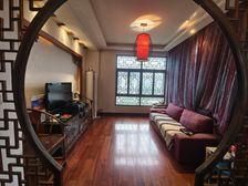 华泰剑桥康河流水南区4室2厅3卫南朝向348.0万元/套出售